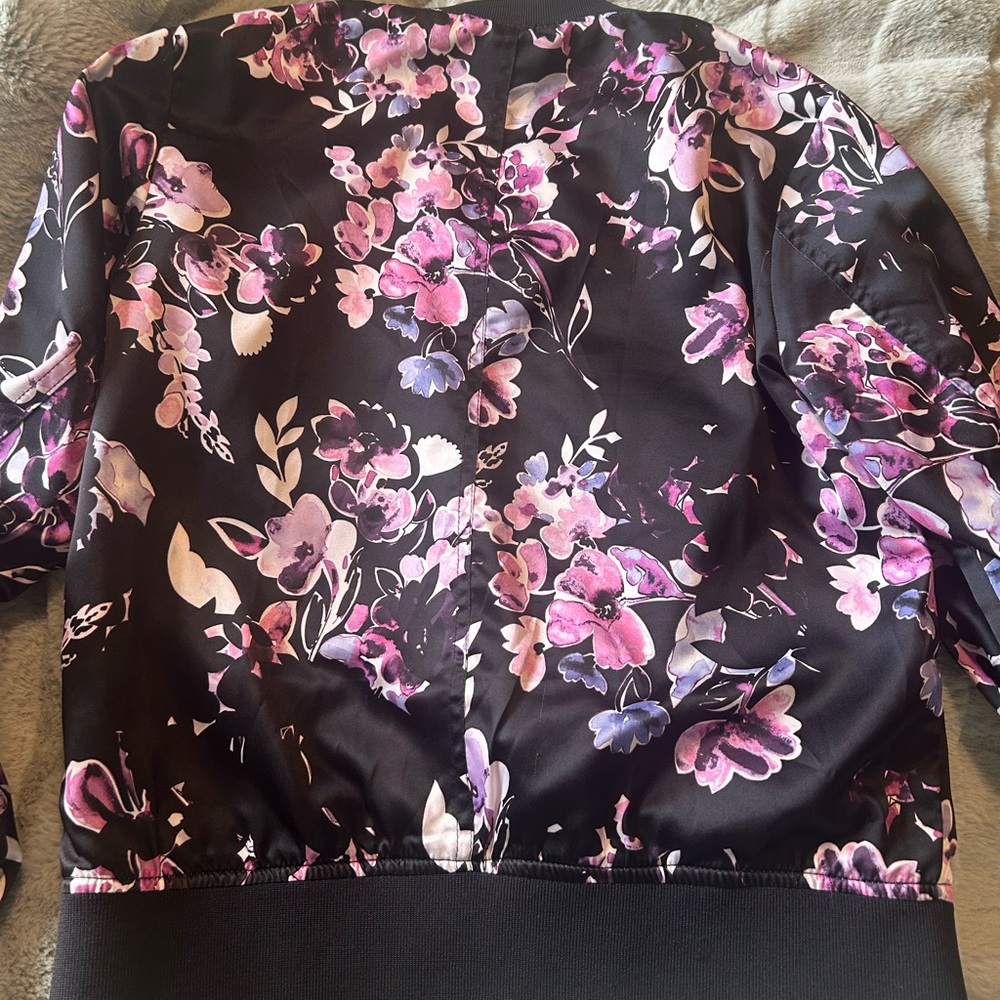 Bomber jacket - Picture 4 of 10